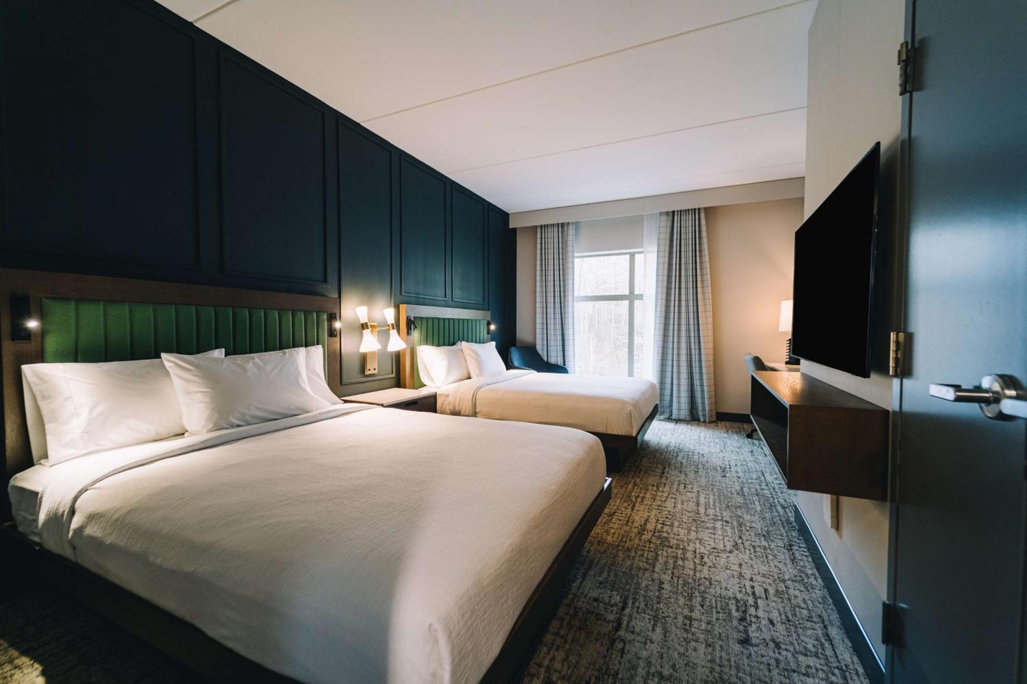 Embassy By Hilton 4*