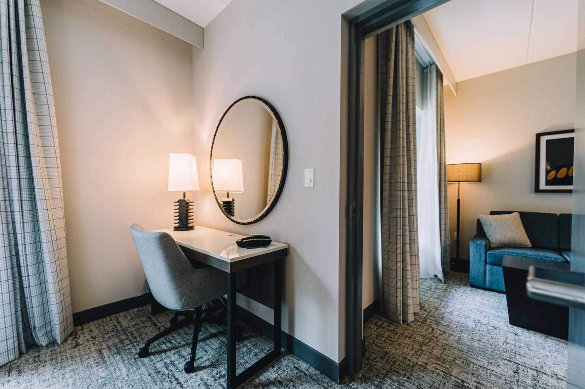 Embassy By Hilton 4*